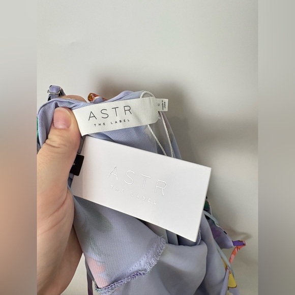 NWT ASTR The Label Gaia Floral Midi Dress Periwinkle - Picture 9 of 11